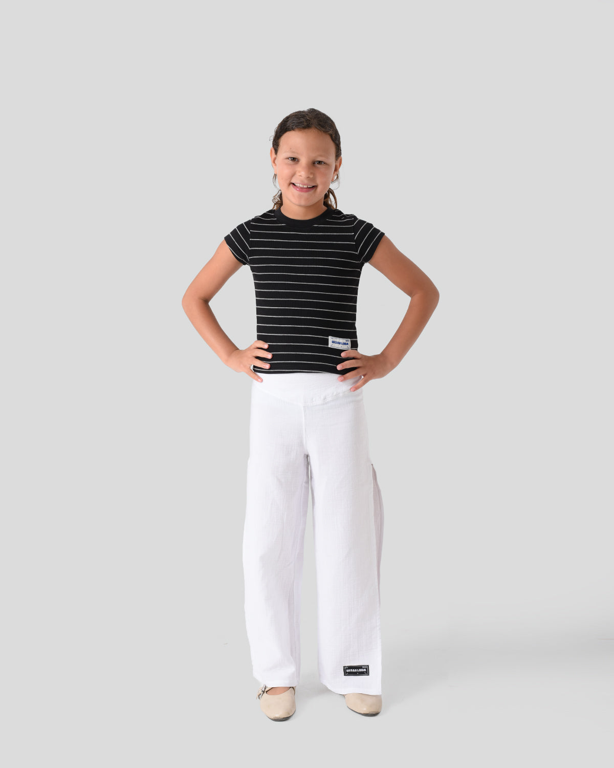 Black Linear Crop