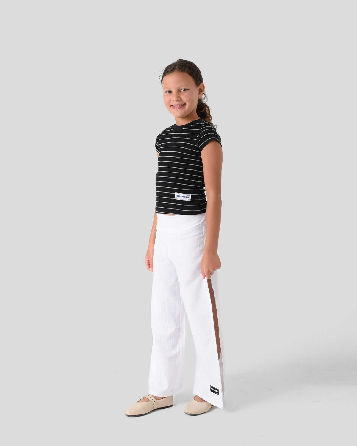 Black Linear Crop